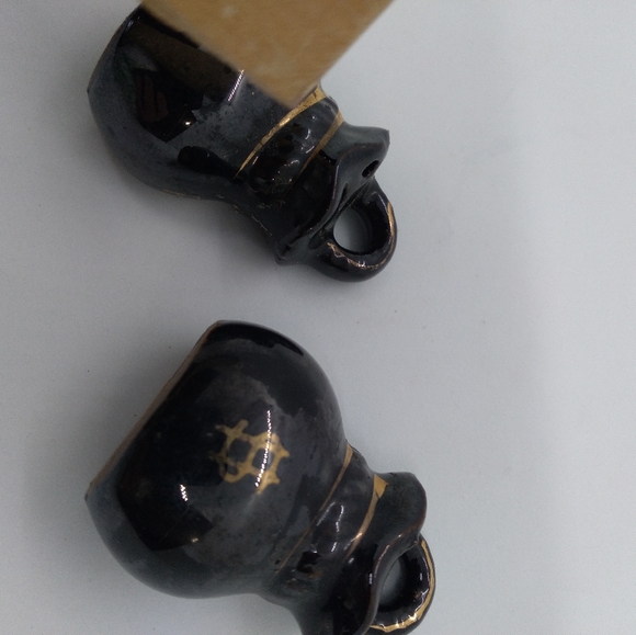 Vtg miniature money bag salt and pepper shakers - Picture 6 of 7